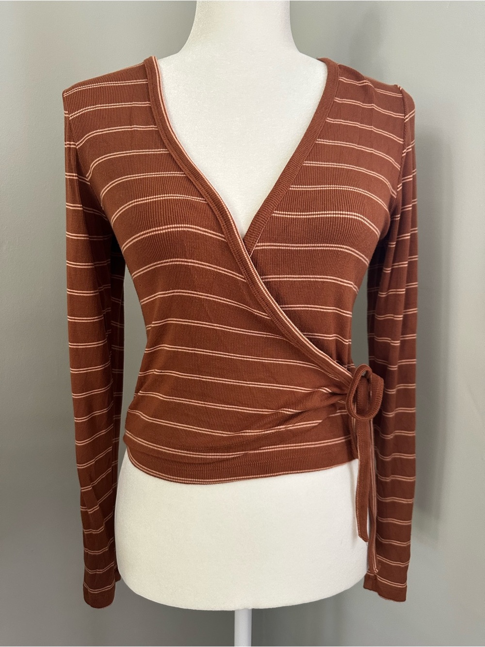 Urban Outfitters Wrap Blouse, Long Sleeves, Orange w/ White Stripes,‎ Rayon, M